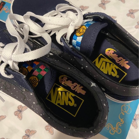 Sailor moon limited edition vans - Picture 3 of 6